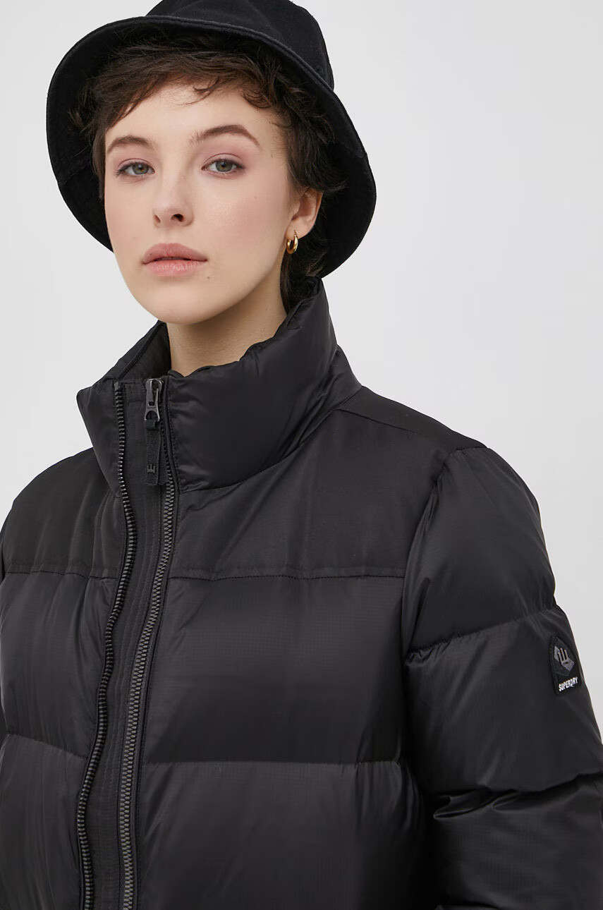 Superdry Пухено яке в черно със зимна изолация - Pepit.bg