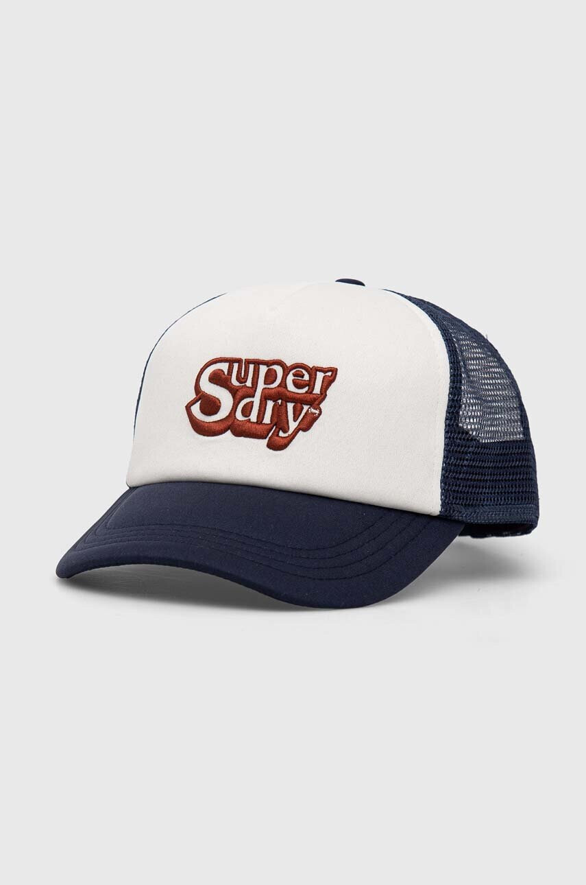 Superdry Шапка с козирка в бяло с апликация - Pepit.bg