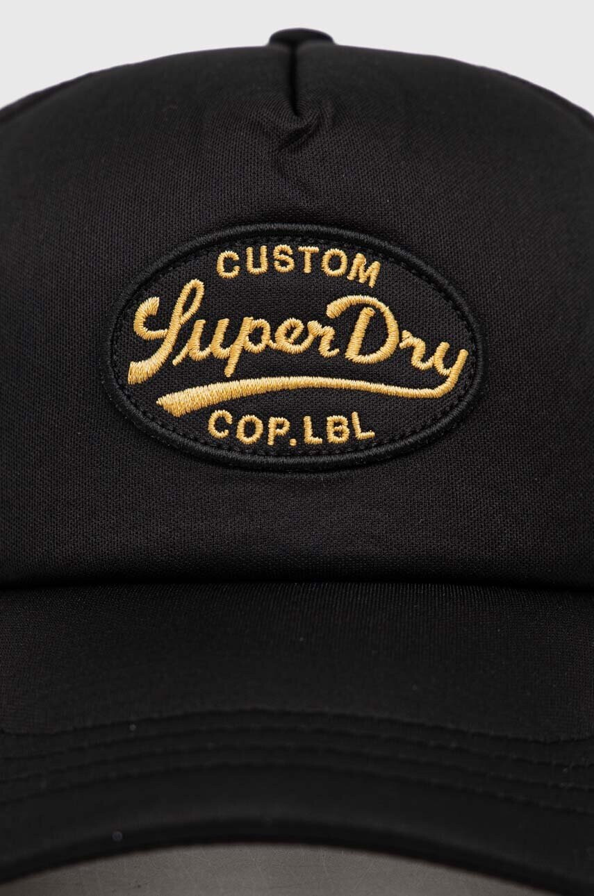 Superdry Шапка с козирка в черно с апликация - Pepit.bg