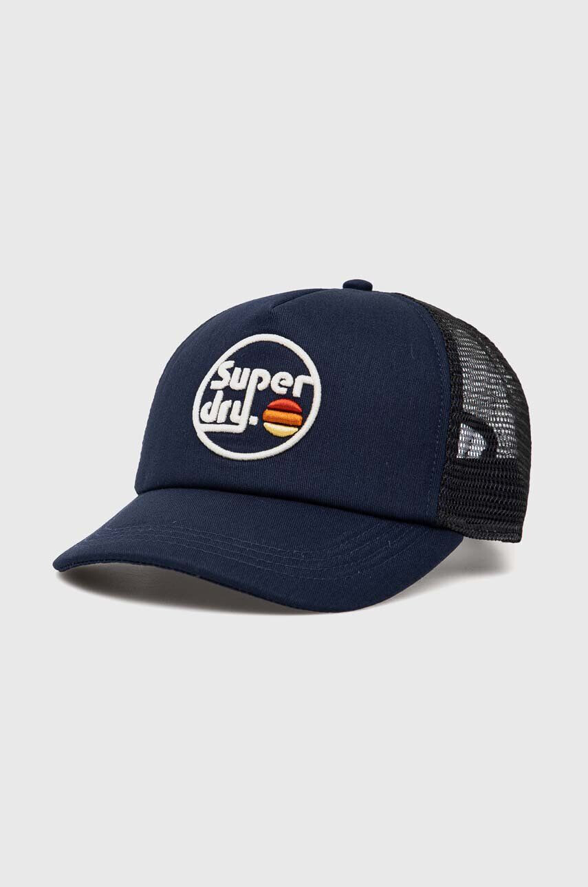 Superdry Шапка с козирка в тъмносиньо с апликация - Pepit.bg