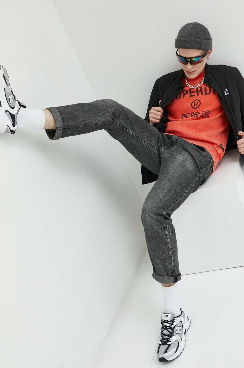 Superdry Суичър в оранжево с принт - Pepit.bg