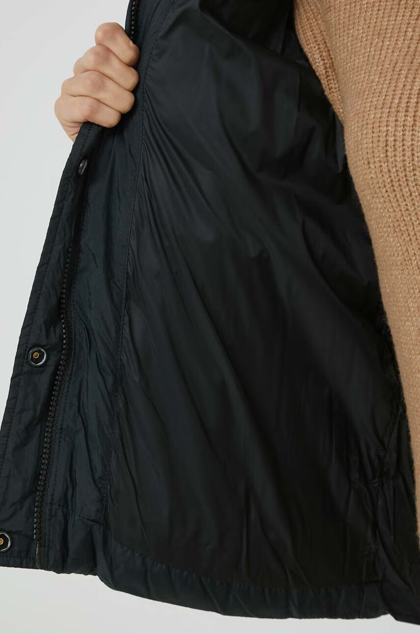 Superdry Яке в черно с преходна изолация - Pepit.bg