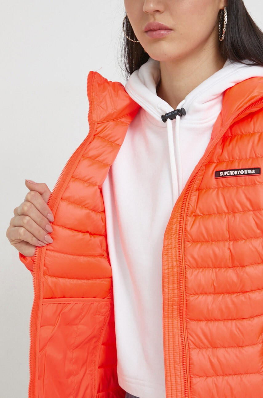 Superdry Яке в оранжево с преходна изолация - Pepit.bg