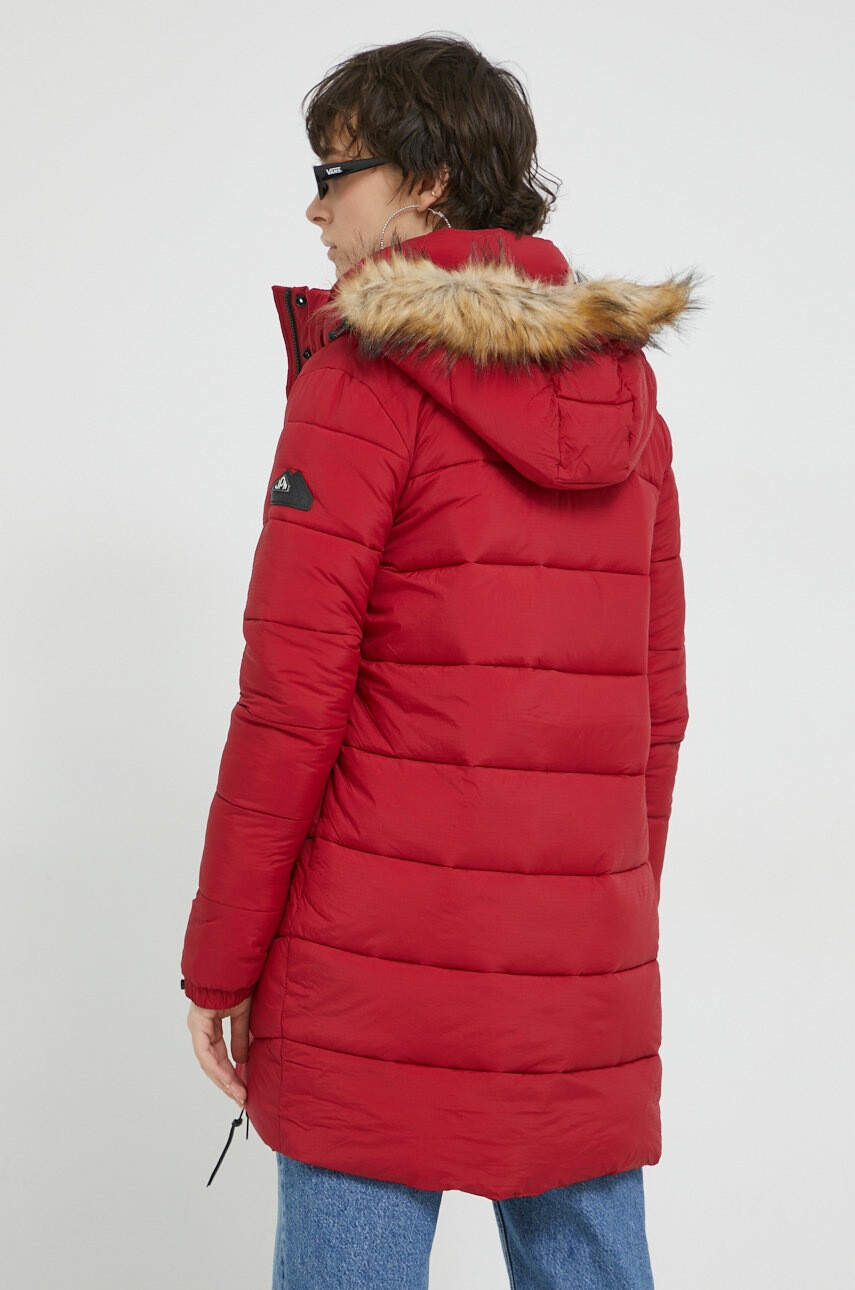 Superdry Яке в червено със зимна изолация - Pepit.bg