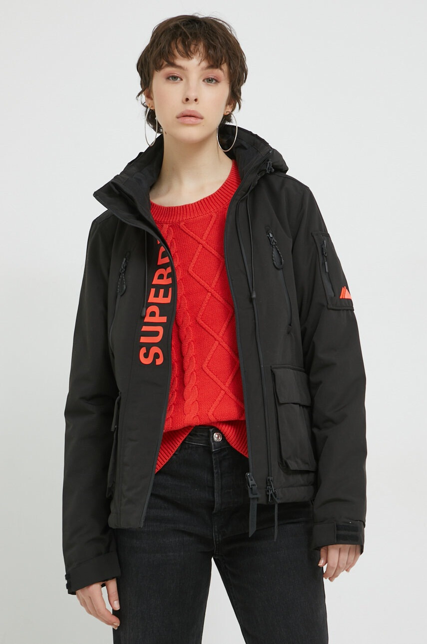 Superdry Яке в черно с преходна изолация - Pepit.bg