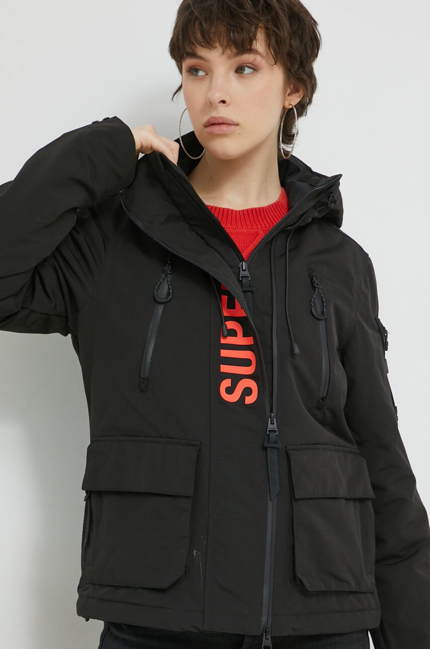 Superdry Яке в черно с преходна изолация - Pepit.bg