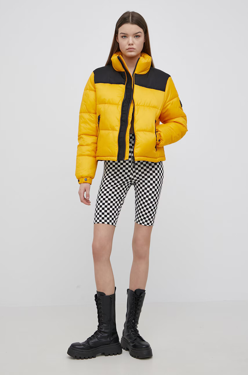 Superdry Яке дамско в жълто със зимна изолация - Pepit.bg