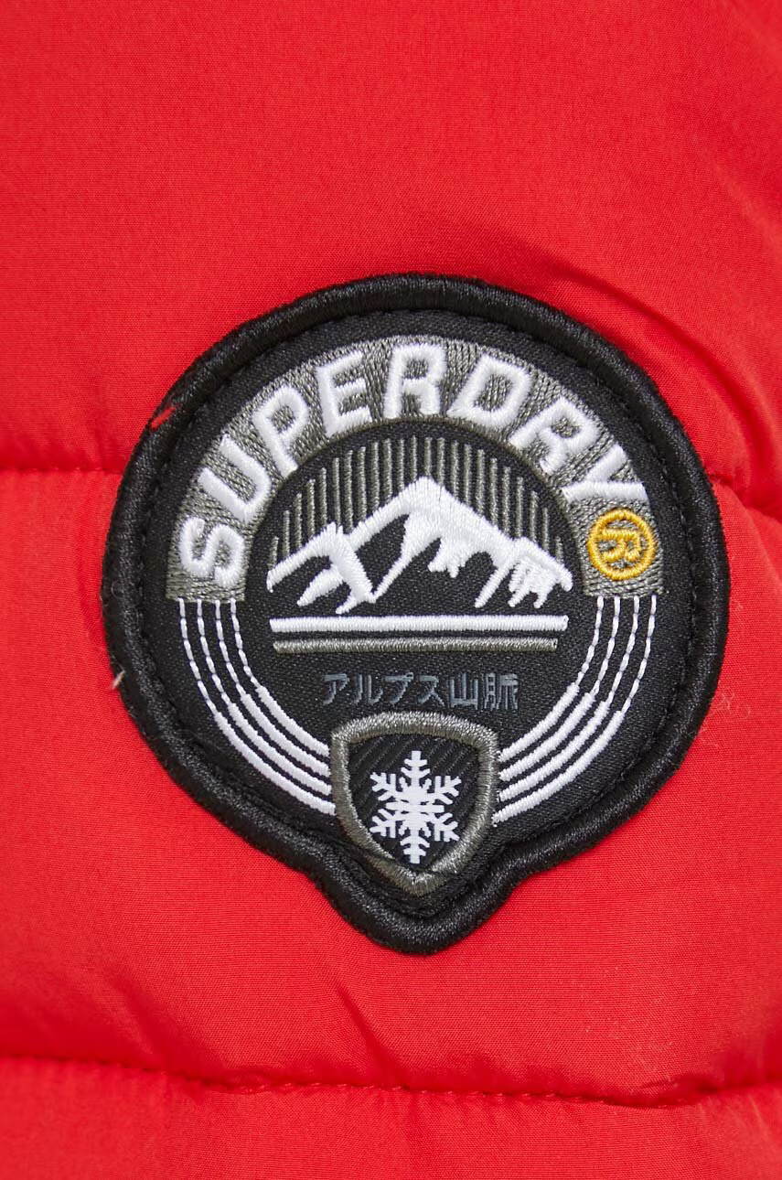 Superdry Яке в червено със зимна изолация - Pepit.bg