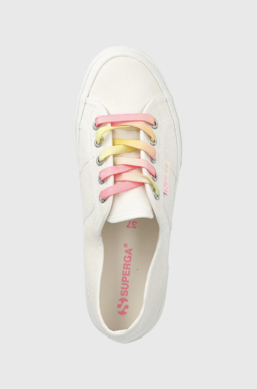 Superga Ниски кецове в бяло - Pepit.bg
