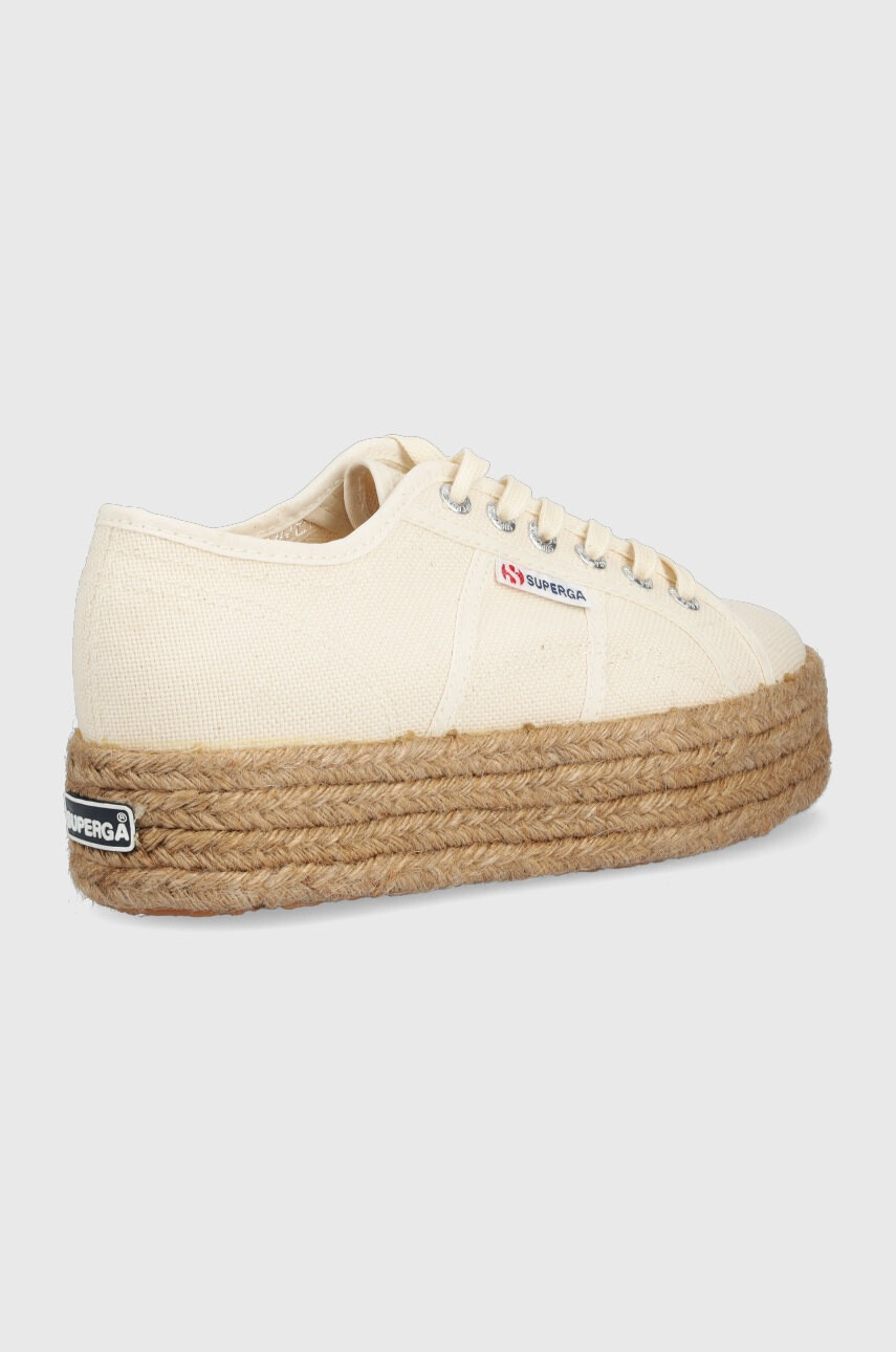 Superga Ниски кецове в бежово - Pepit.bg