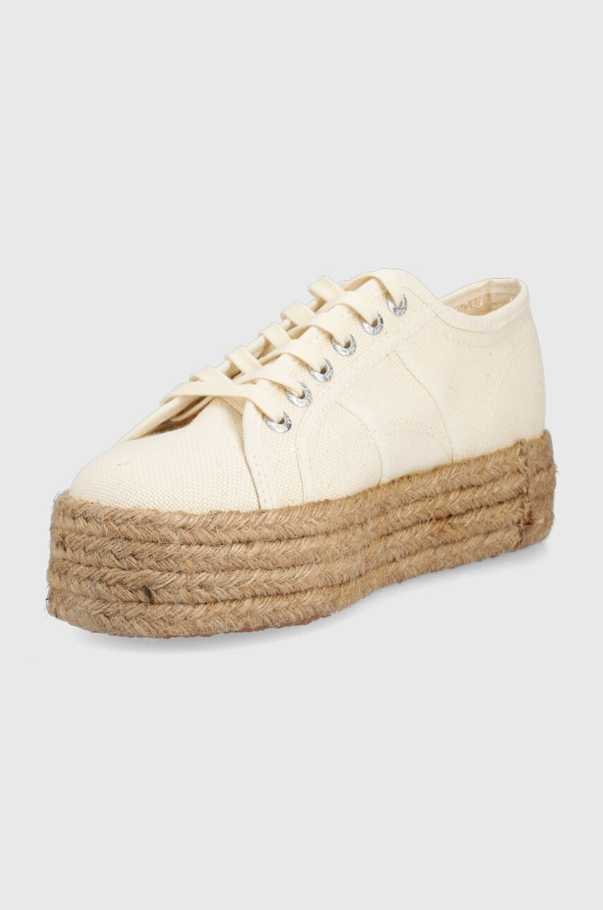 Superga Ниски кецове в бежово - Pepit.bg