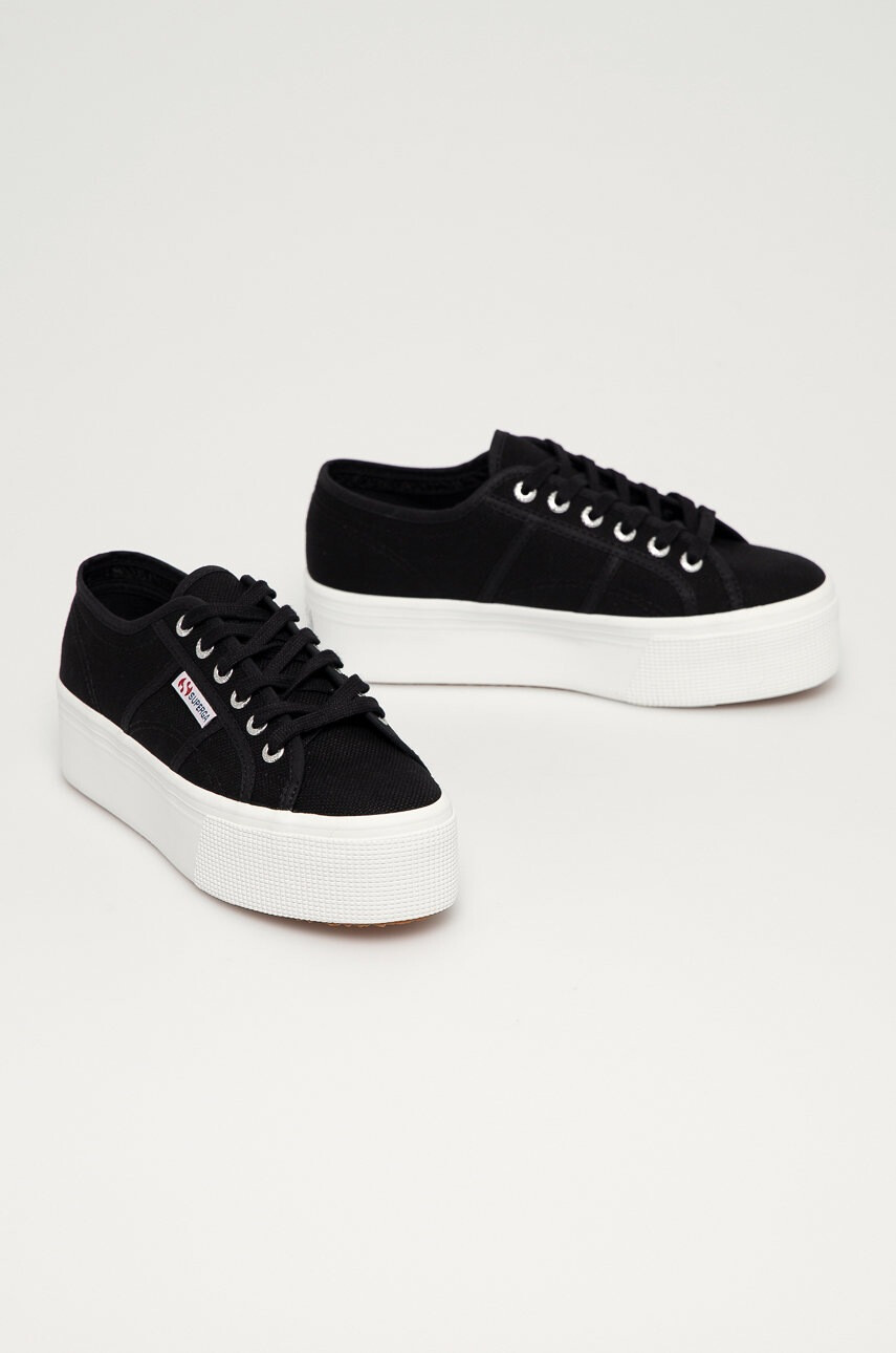 Superga Ниски кецове дамски в черно - Pepit.bg