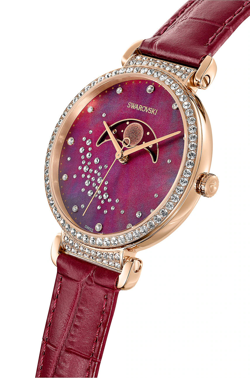 Swarovski Часовник 5613323 Passage Moon Phase дамски в червено - Pepit.bg
