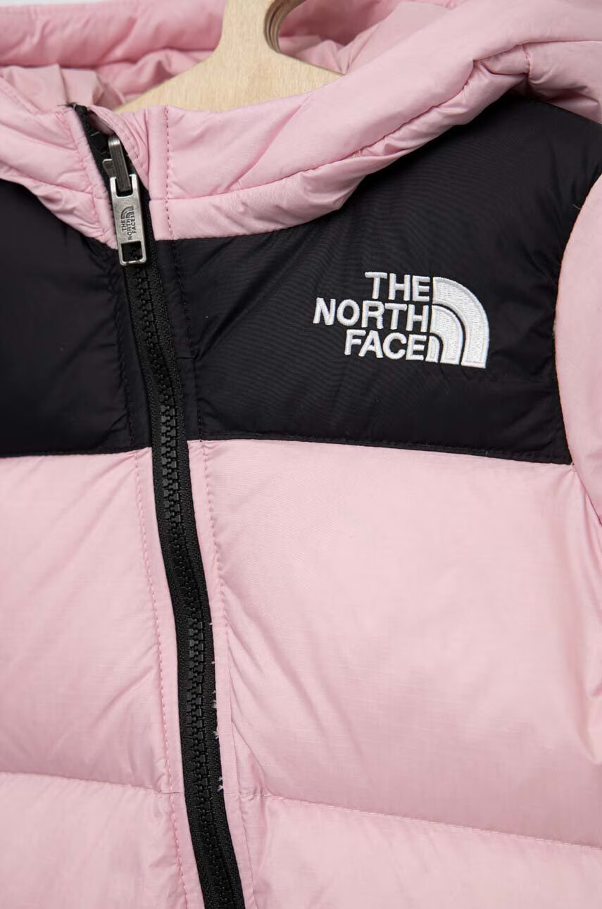 The North Face Бебешки пухен гащеризон в розово - Pepit.bg