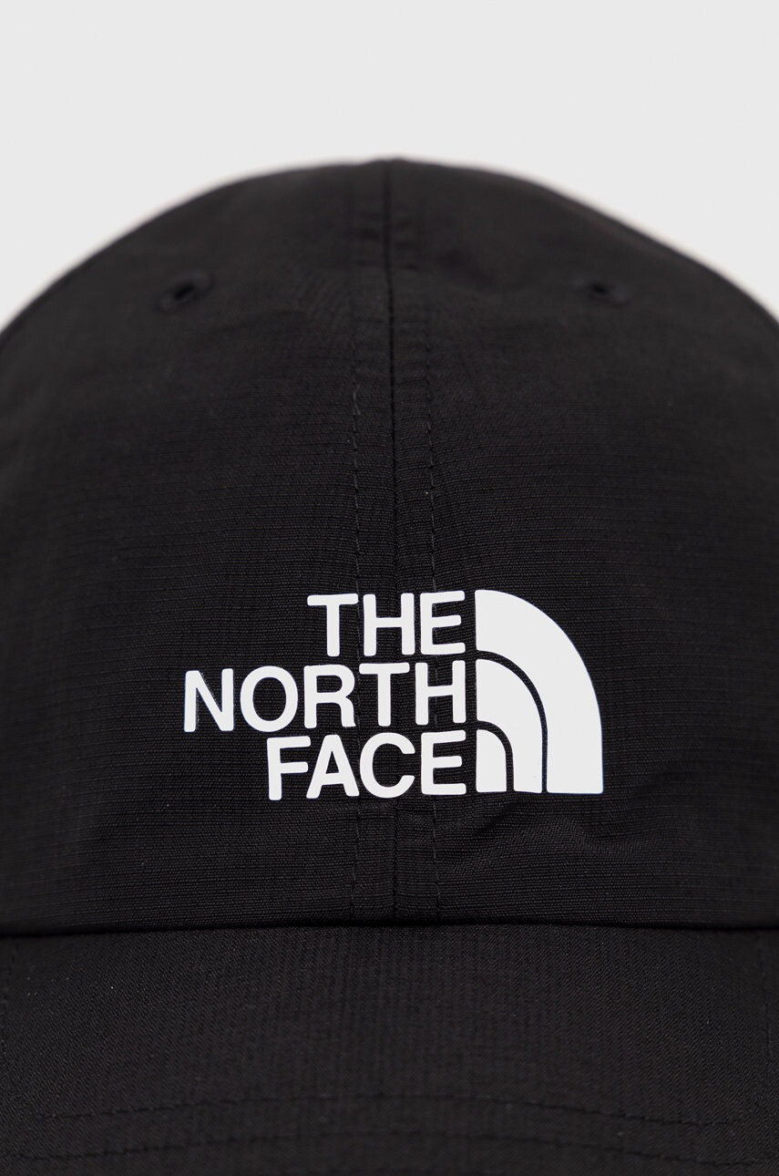 The North Face Детска шапка с козирка - Pepit.bg