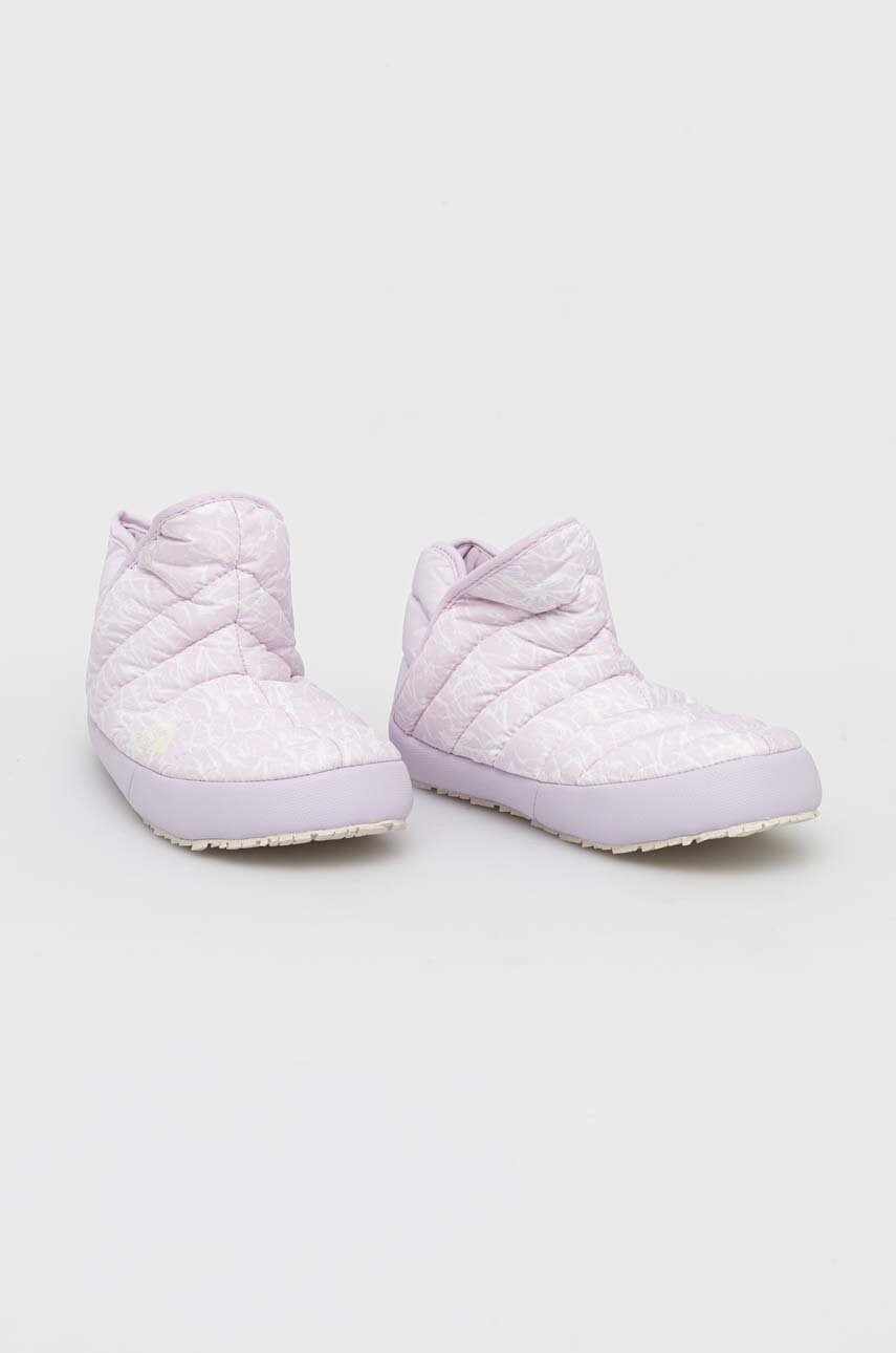 The North Face Пантофи Women S Thermoball Traction Bootie в лилаво - Pepit.bg