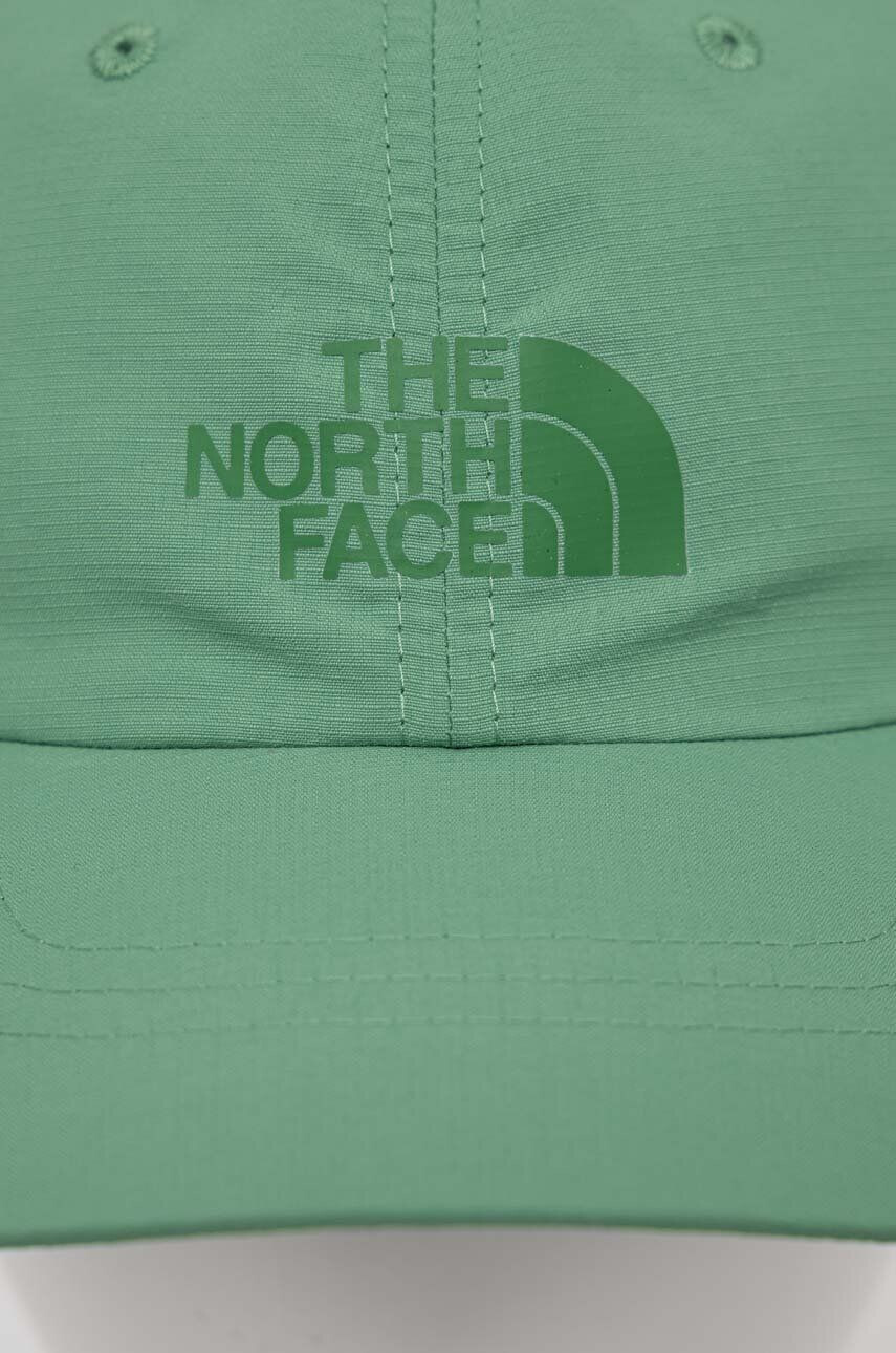 The North Face Шапка с козирка в зелено с изчистен дизайн - Pepit.bg