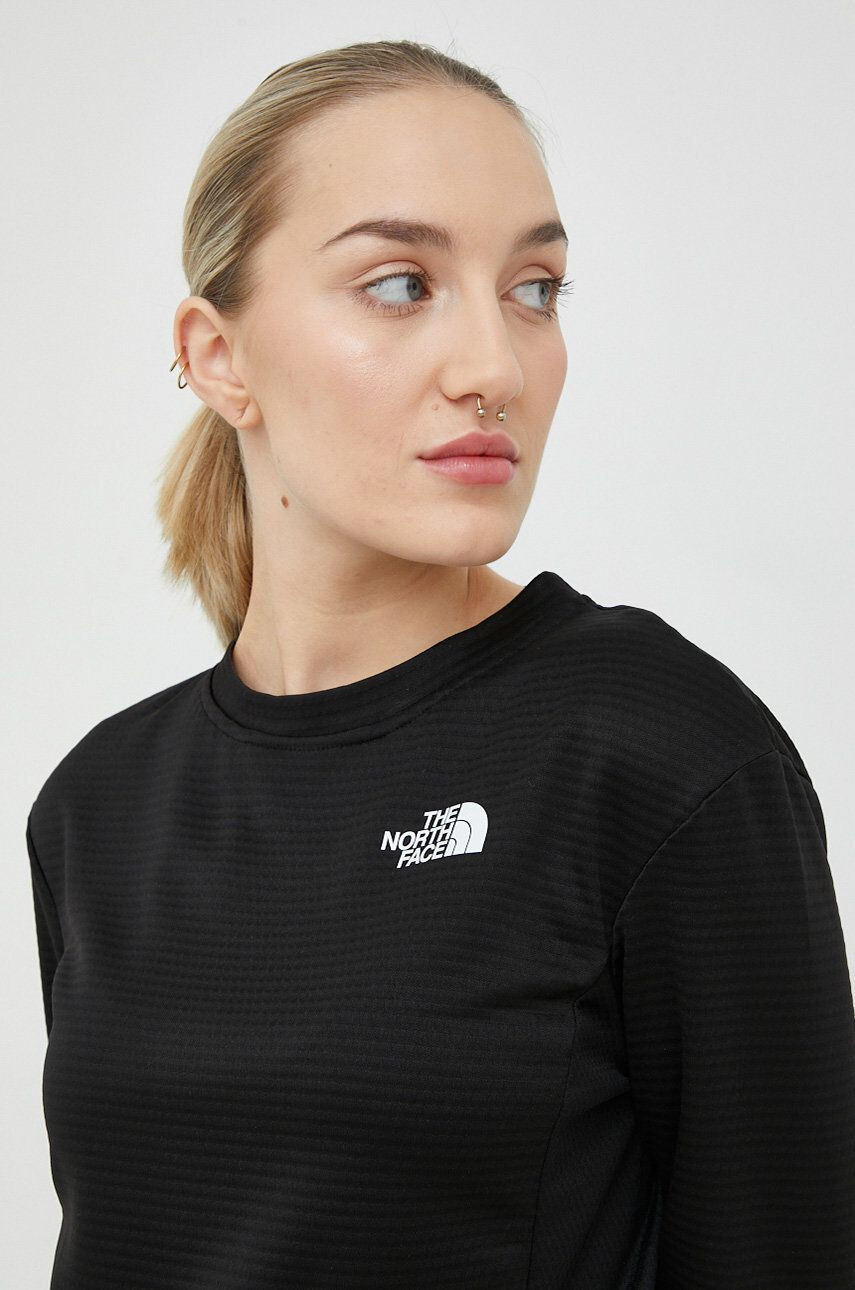 The North Face Спортен суичър Mountain Athletics в черно с изчистен дизайн - Pepit.bg