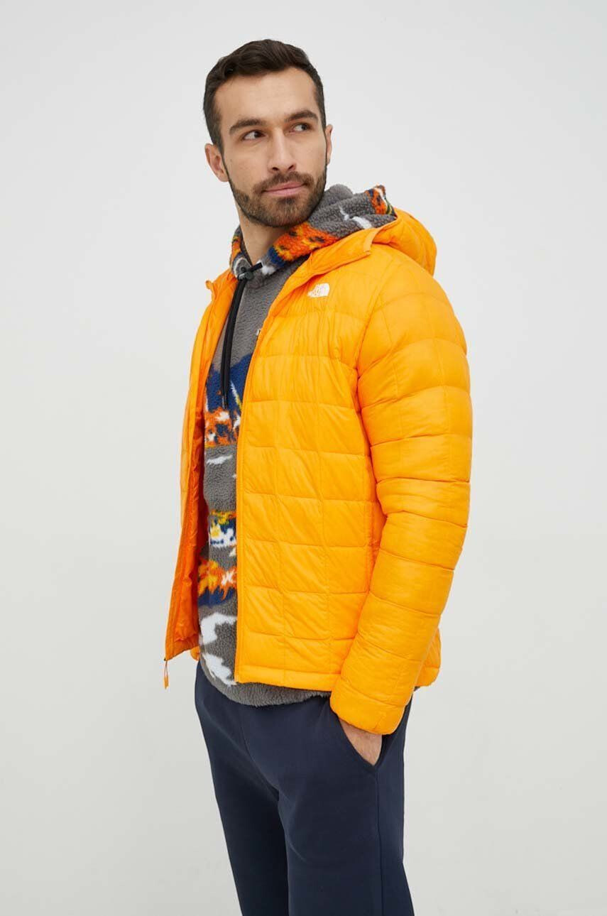 The North Face Спортно яке Thermoball Eco 2.0 в оранжево - Pepit.bg