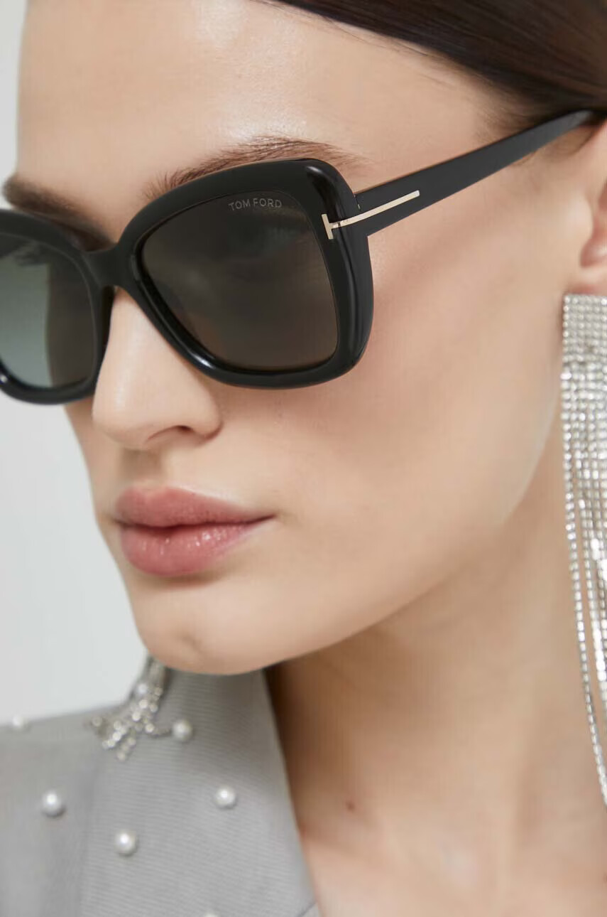 Tom Ford Слънчеви очила в черно - Pepit.bg
