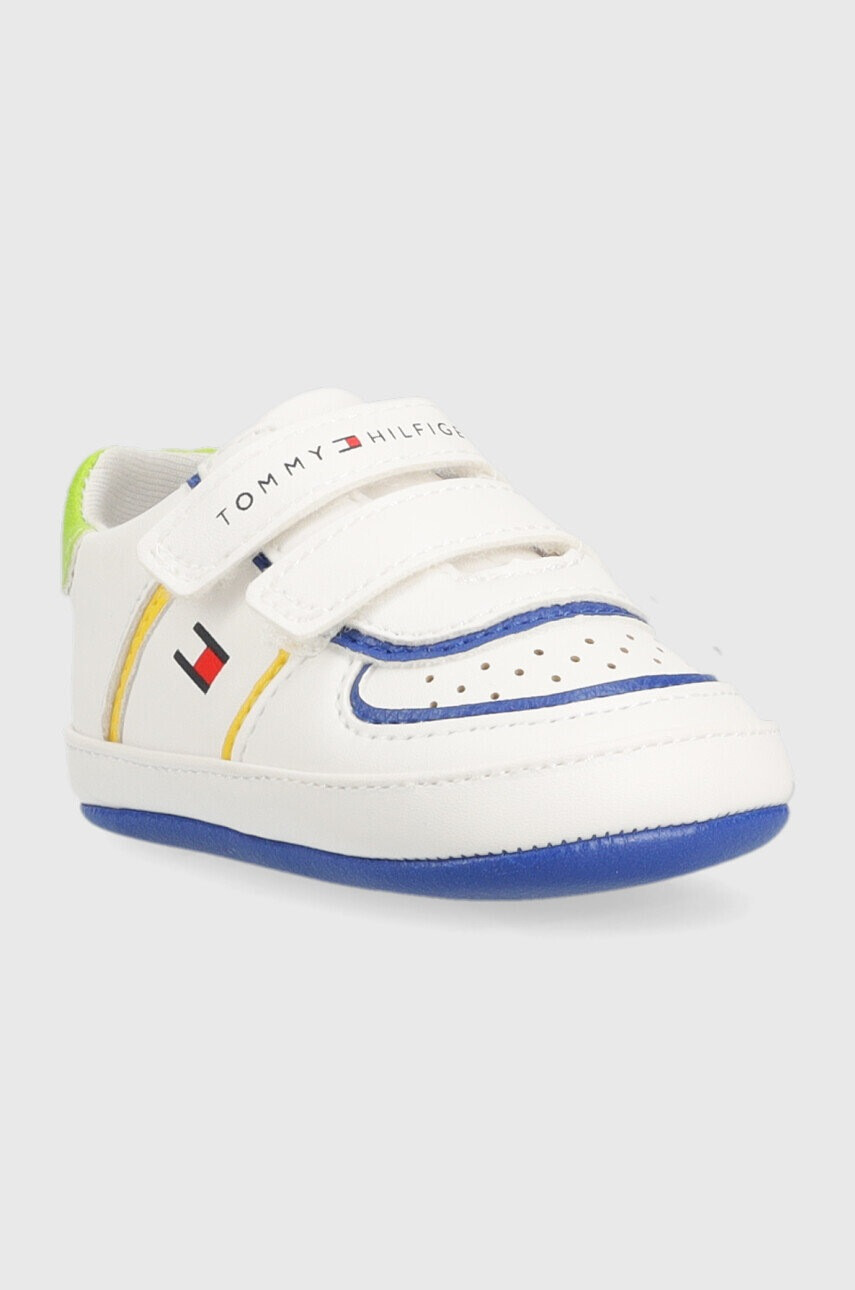 Tommy Hilfiger Бебешки маратонки в бяло - Pepit.bg