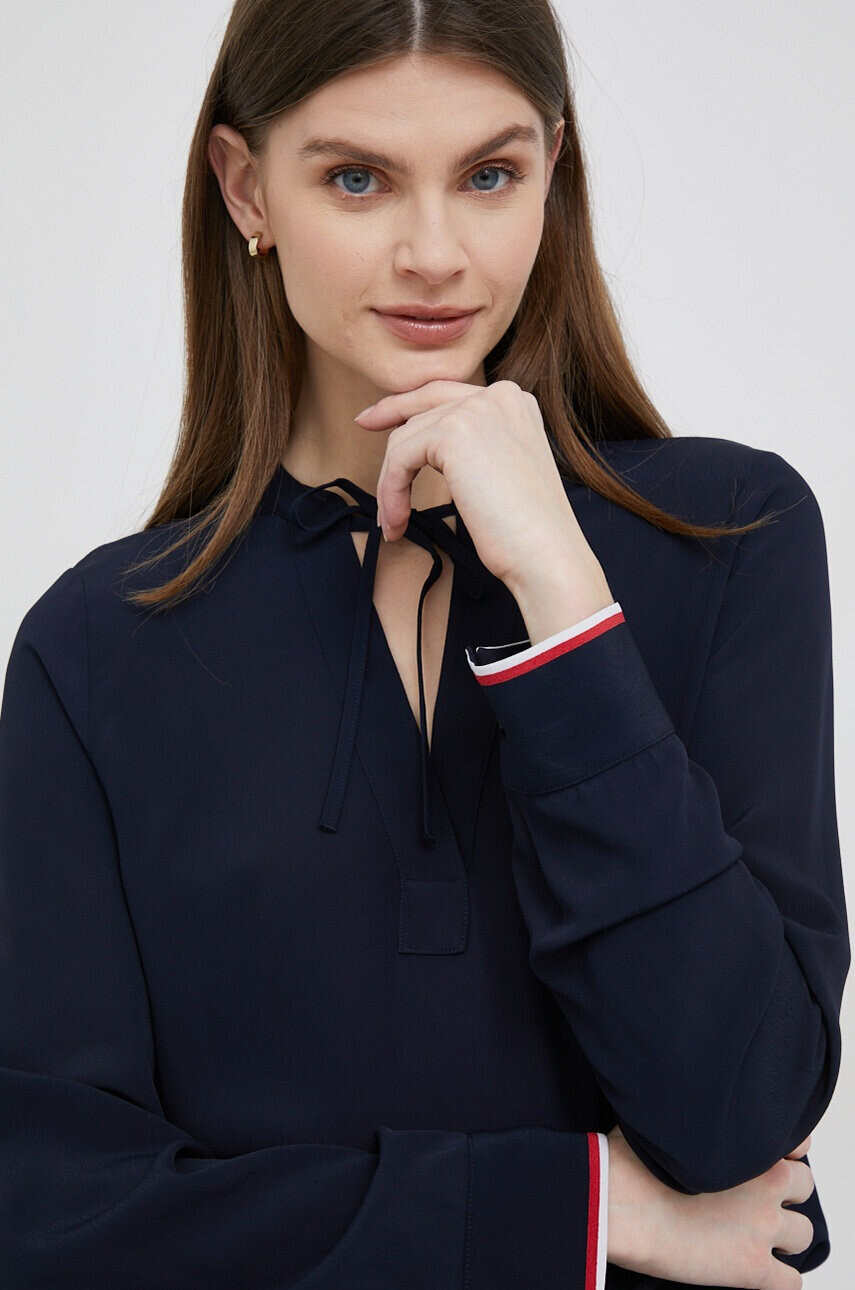 Tommy Hilfiger Блуза в тъмносиньо с изчистен дизайн - Pepit.bg