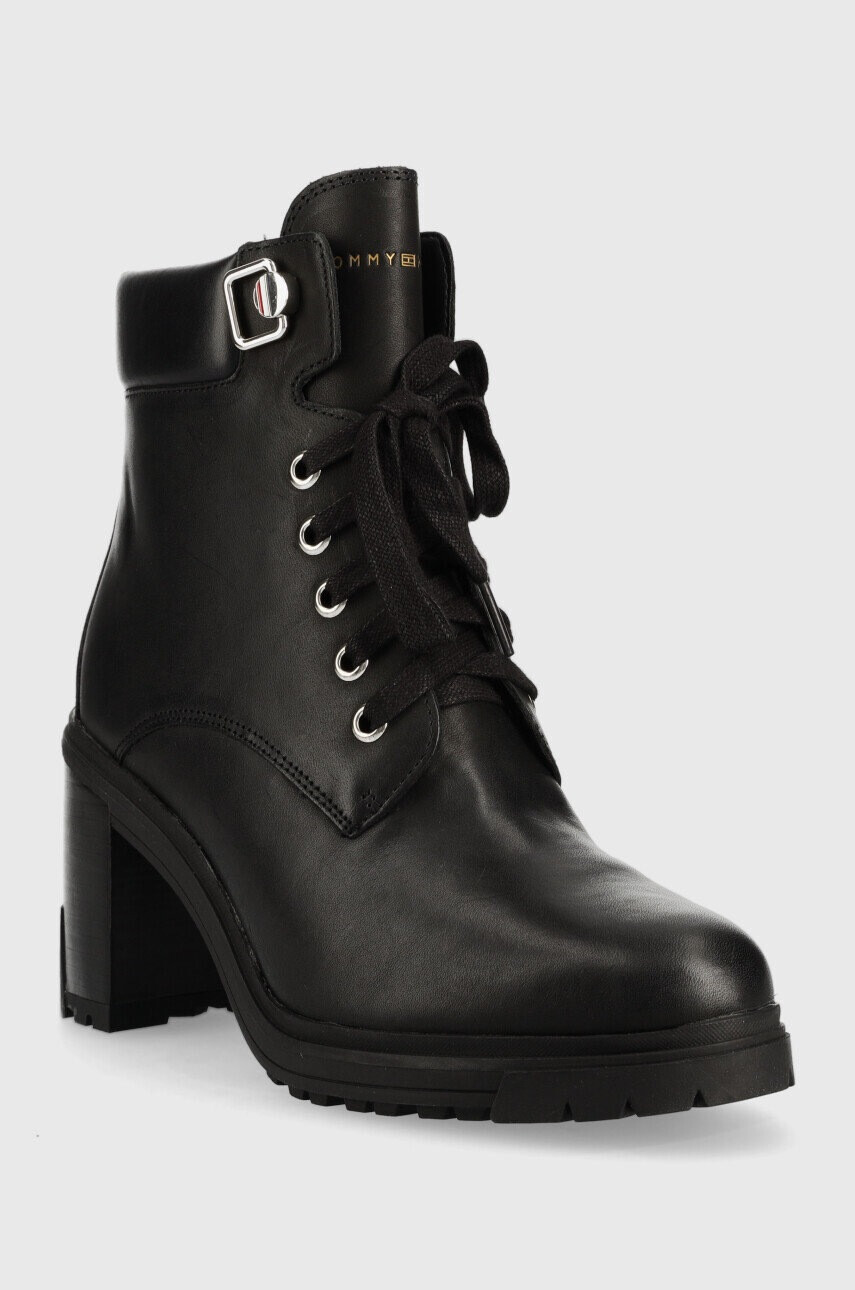 Tommy Hilfiger Боти Outdoor Heel Lace Up Boot в черно с висок ток - Pepit.bg