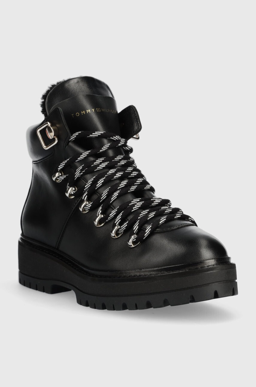 Tommy Hilfiger Боти Leather Outdoor Flat Boot в черно с платформа с лека изолация - Pepit.bg