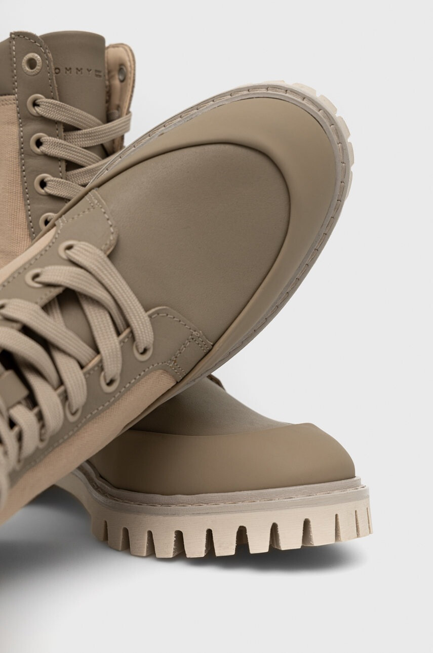 Tommy Hilfiger Боти Th Casual Lace Up Boot в бежово с равна подметка - Pepit.bg