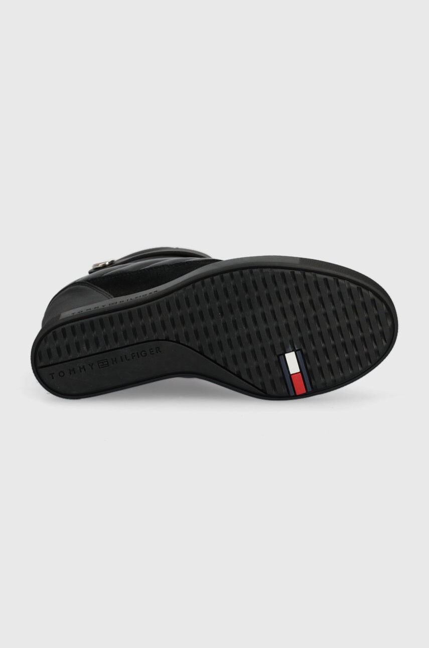 Tommy Hilfiger Боти Wedge Sneaker Boot в черно със скосена платформа - Pepit.bg