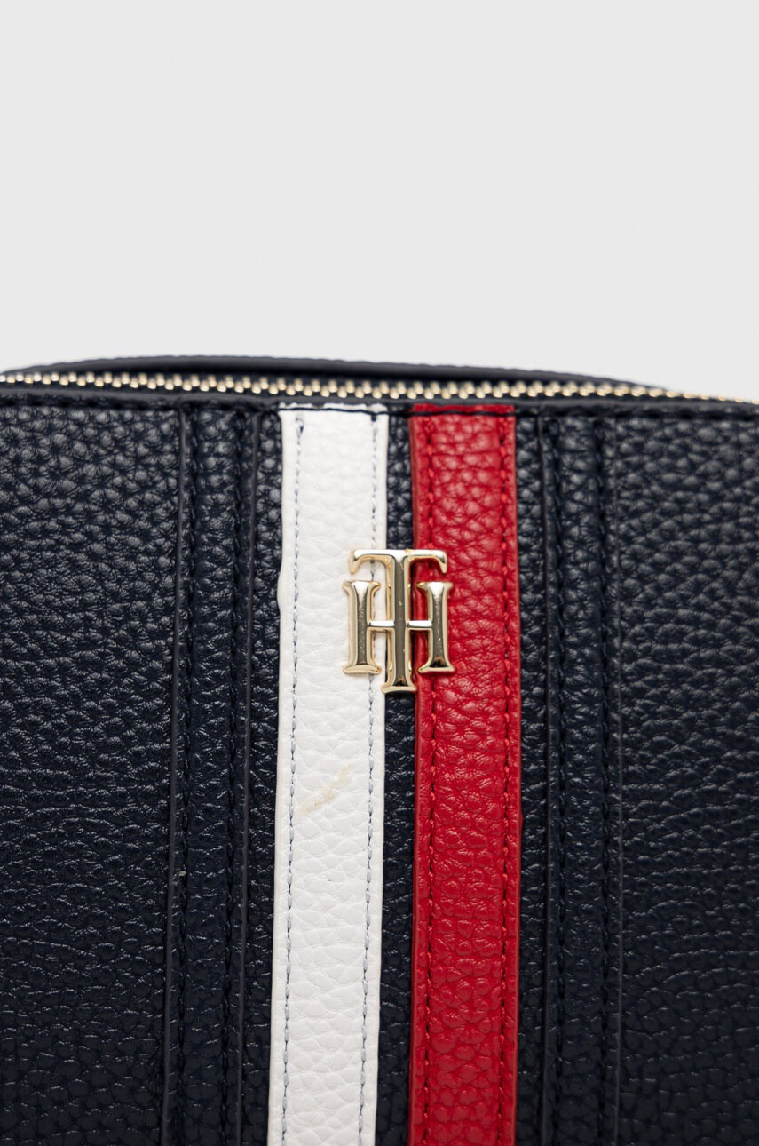 Tommy Hilfiger Чанта в тъмносиньо - Pepit.bg
