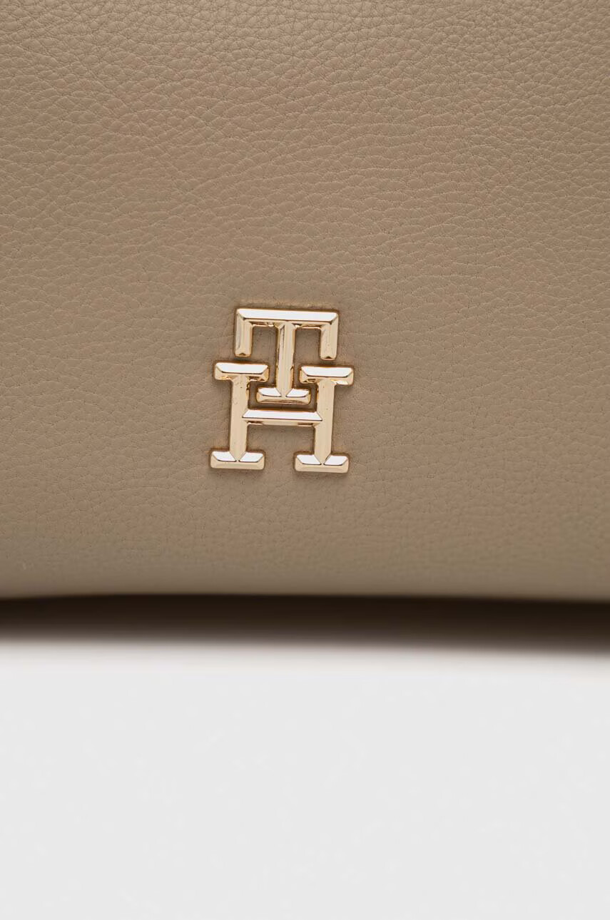 Tommy Hilfiger Чанта в бежово - Pepit.bg