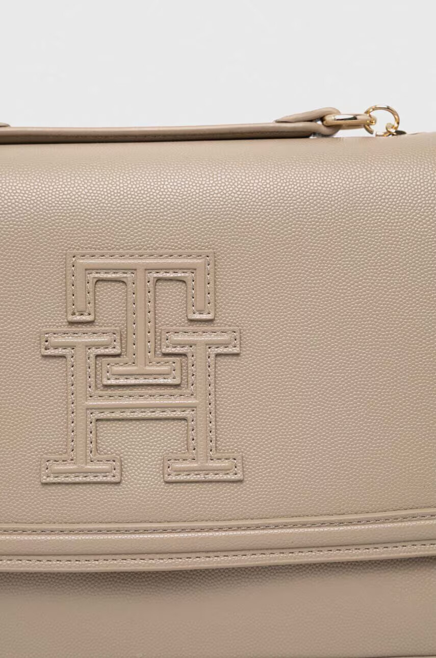 Tommy Hilfiger Чанта в бежово - Pepit.bg