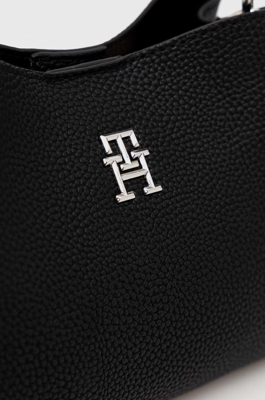 Tommy Hilfiger Чанта в черно - Pepit.bg