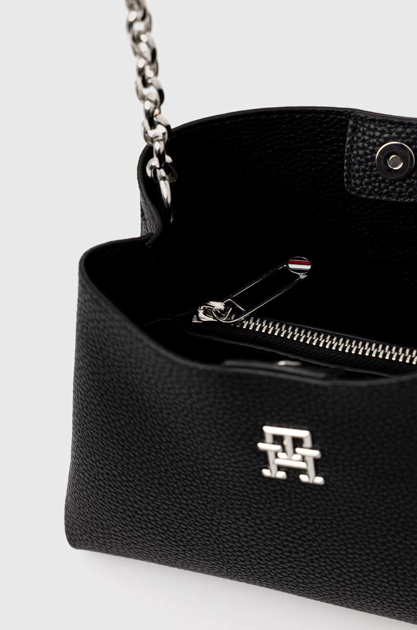 Tommy Hilfiger Чанта в черно - Pepit.bg