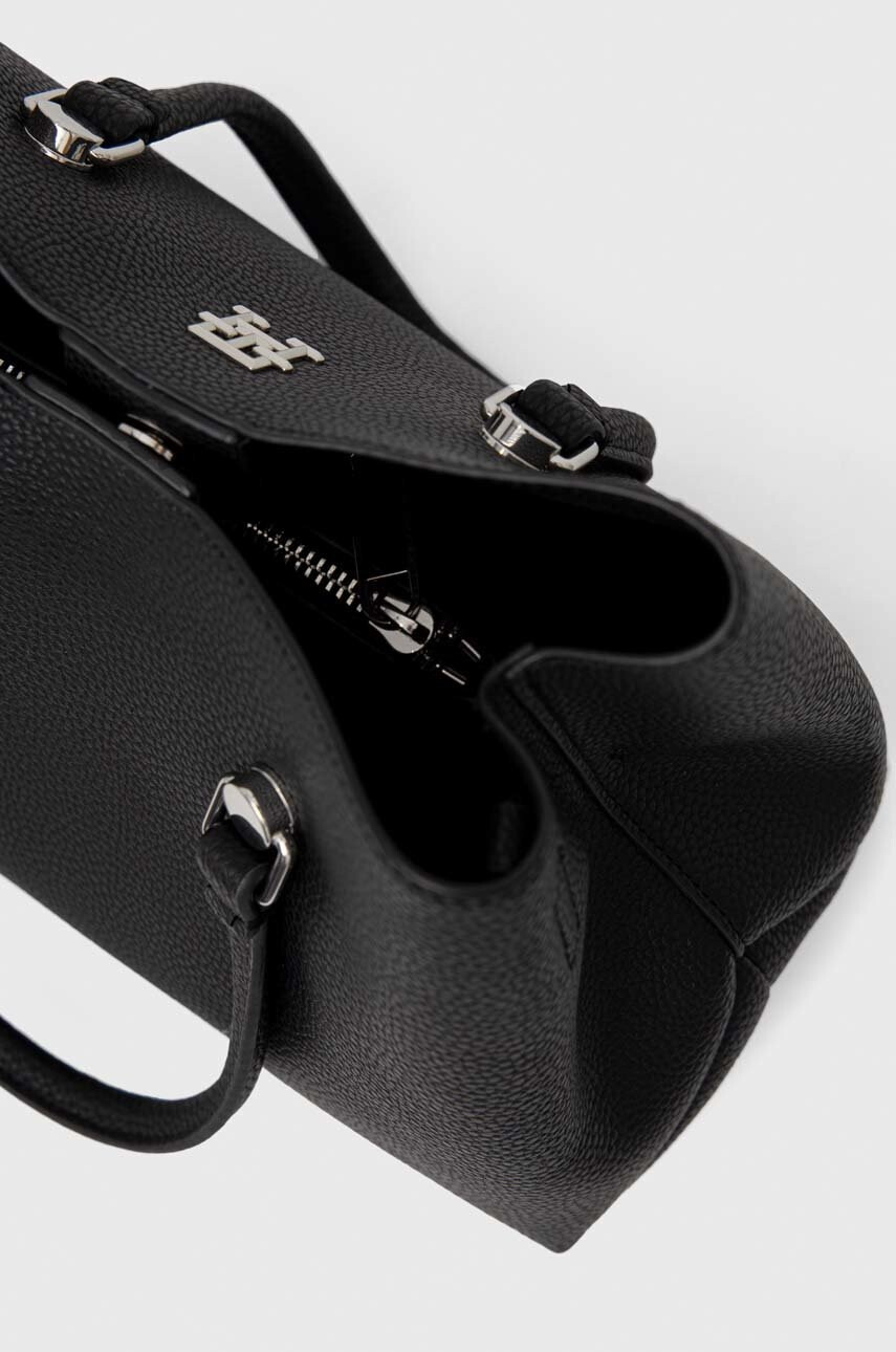 Tommy Hilfiger Чанта в черно - Pepit.bg