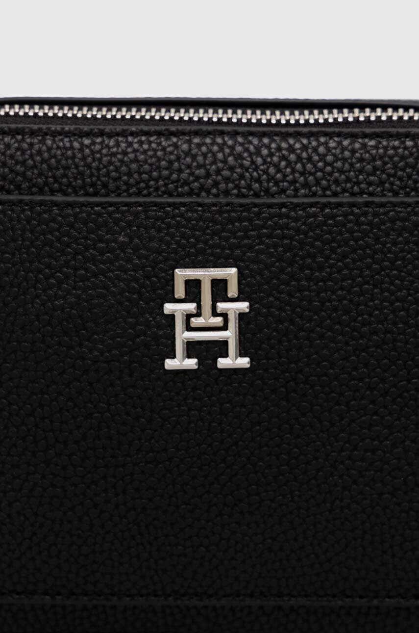 Tommy Hilfiger Чанта в черно - Pepit.bg