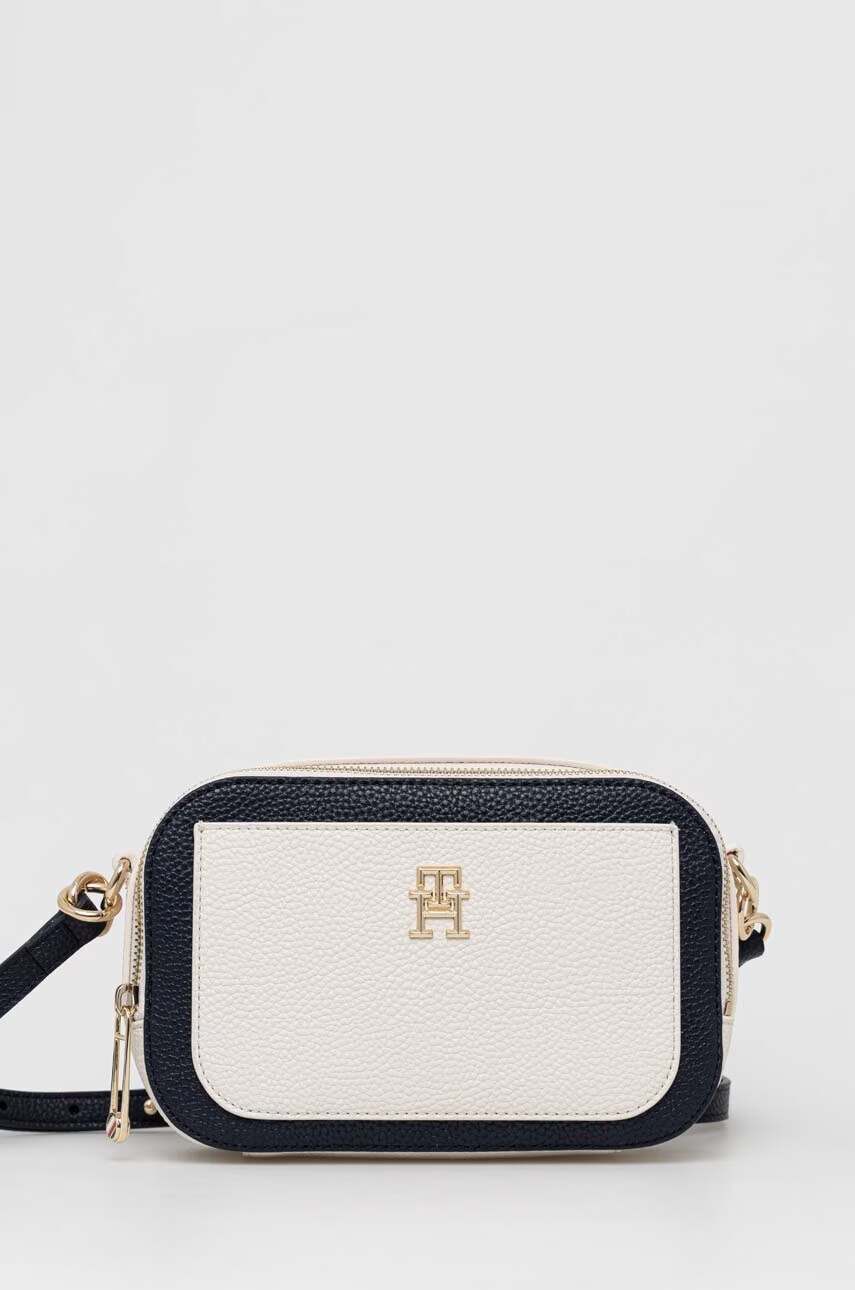 Tommy Hilfiger Чанта в бяло - Pepit.bg