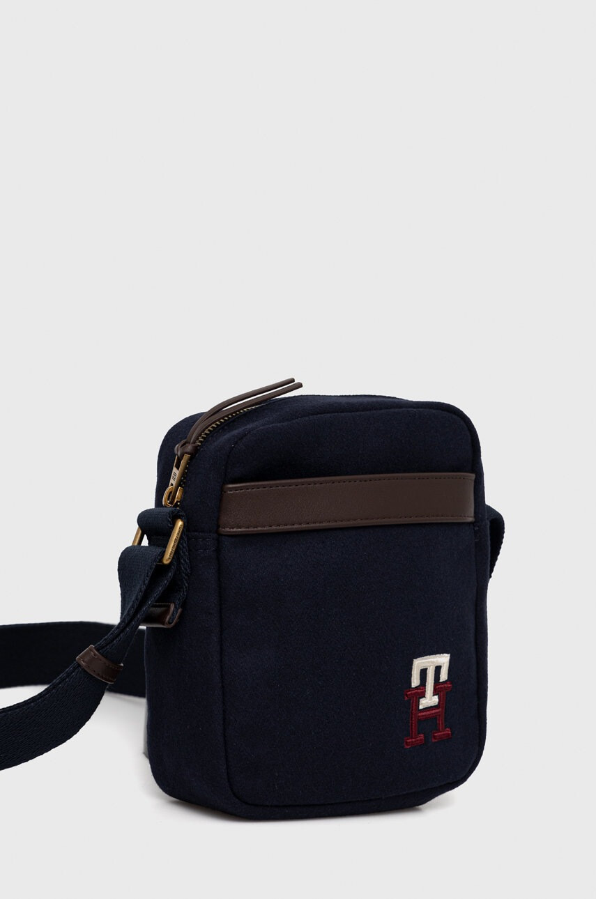 Tommy Hilfiger Чанта през рамо - Pepit.bg