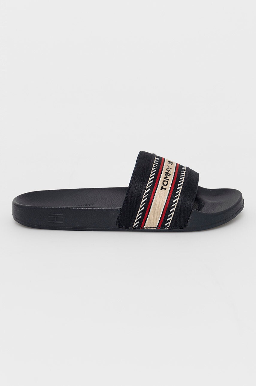 Tommy Hilfiger Чехли - Pepit.bg