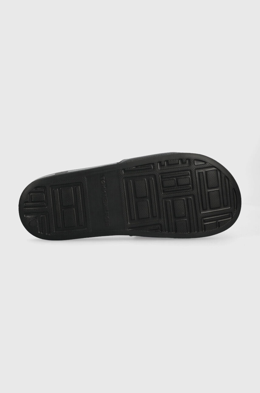 Tommy Hilfiger Чехли TH EMBROIDERY POOL SLIDE в черно FM0FM04465 - Pepit.bg