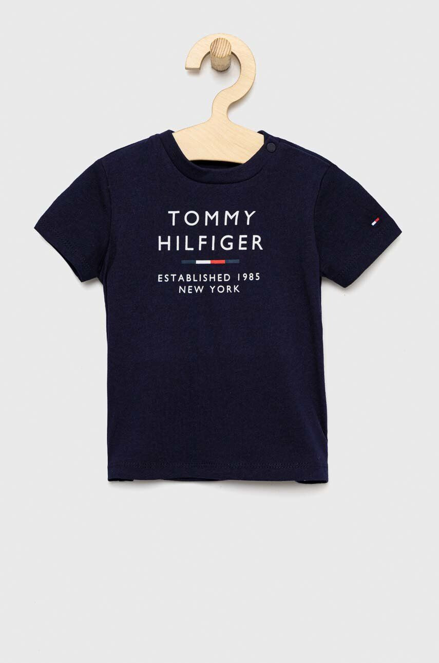 Tommy Hilfiger Детска памучна тениска в тъмносиньо с принт - Pepit.bg