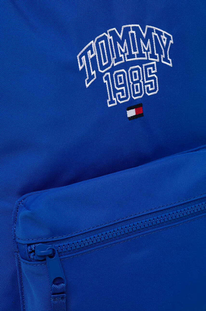 Tommy Hilfiger Детска раница в синьо малък размер с изчистен дизайн - Pepit.bg