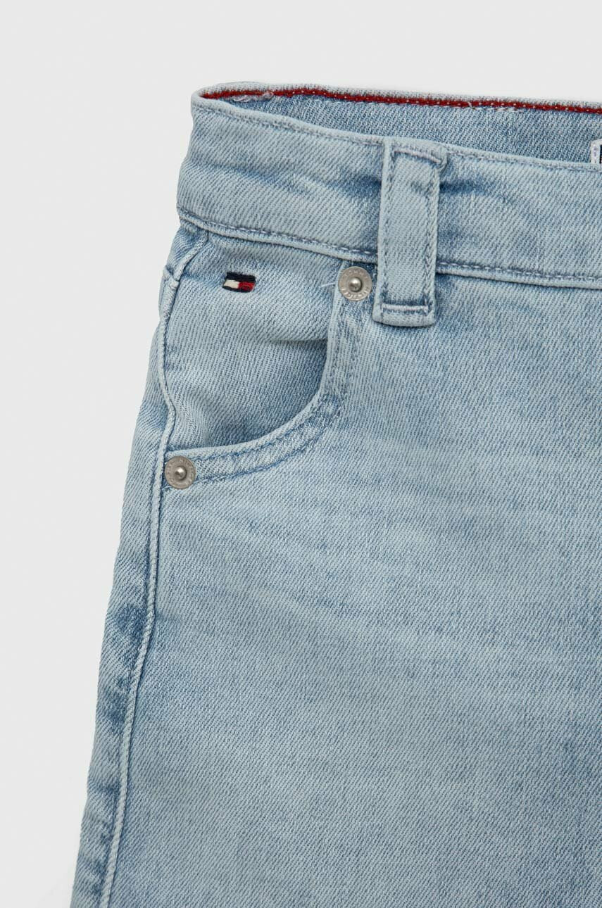 Tommy Hilfiger Детски дънков къс панталон в сиво с регулируема талия - Pepit.bg