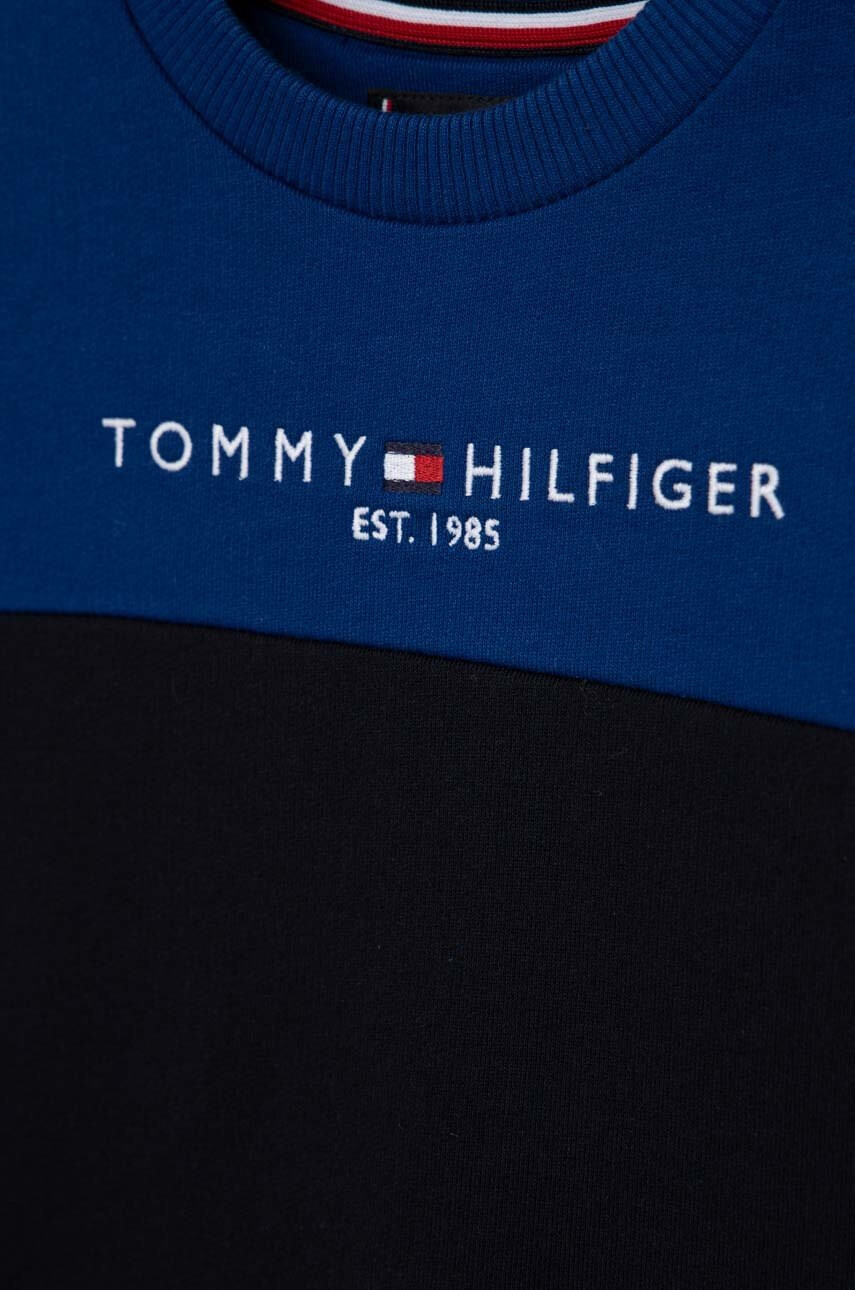 Tommy Hilfiger Детски памучен анцуг в тъмносиньо - Pepit.bg