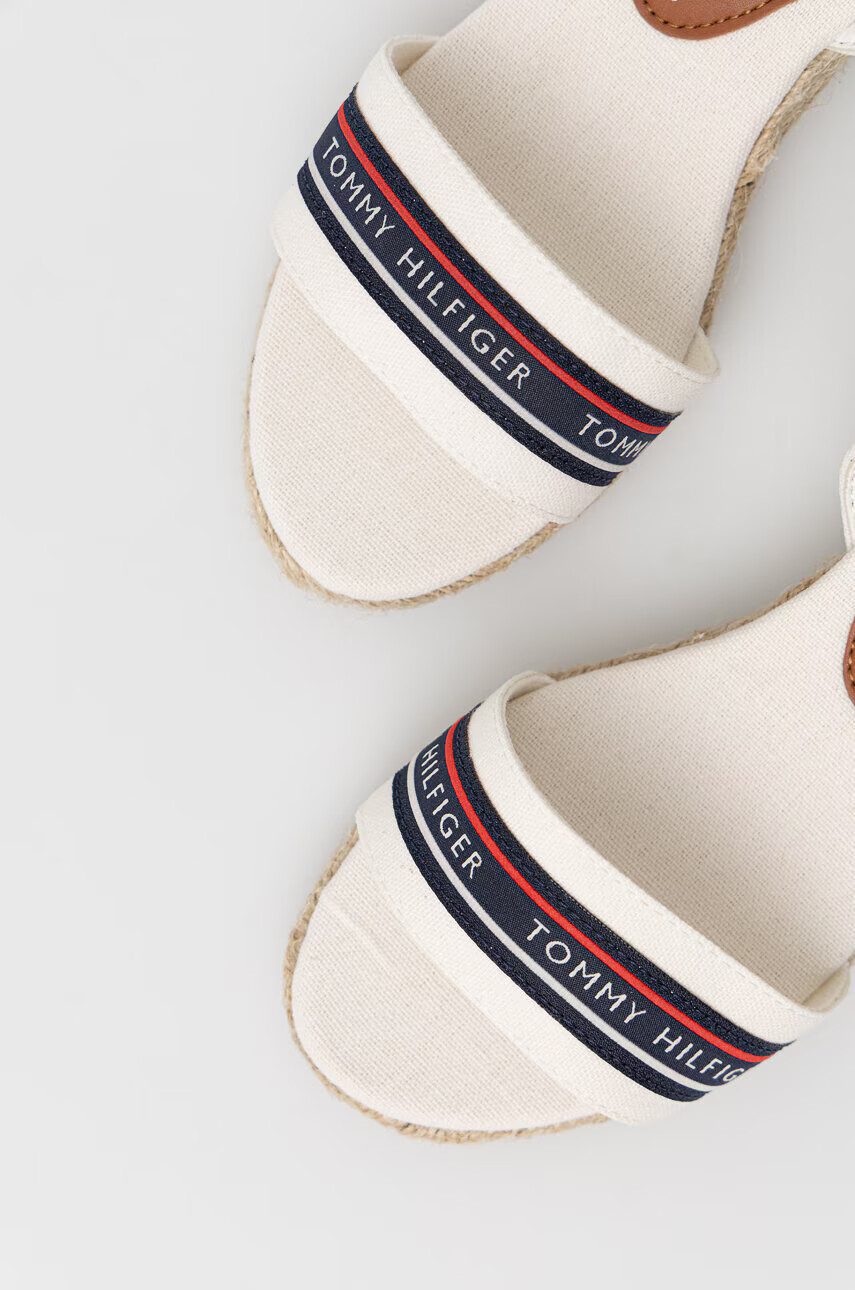 Tommy Hilfiger Детски сандали в бяло - Pepit.bg