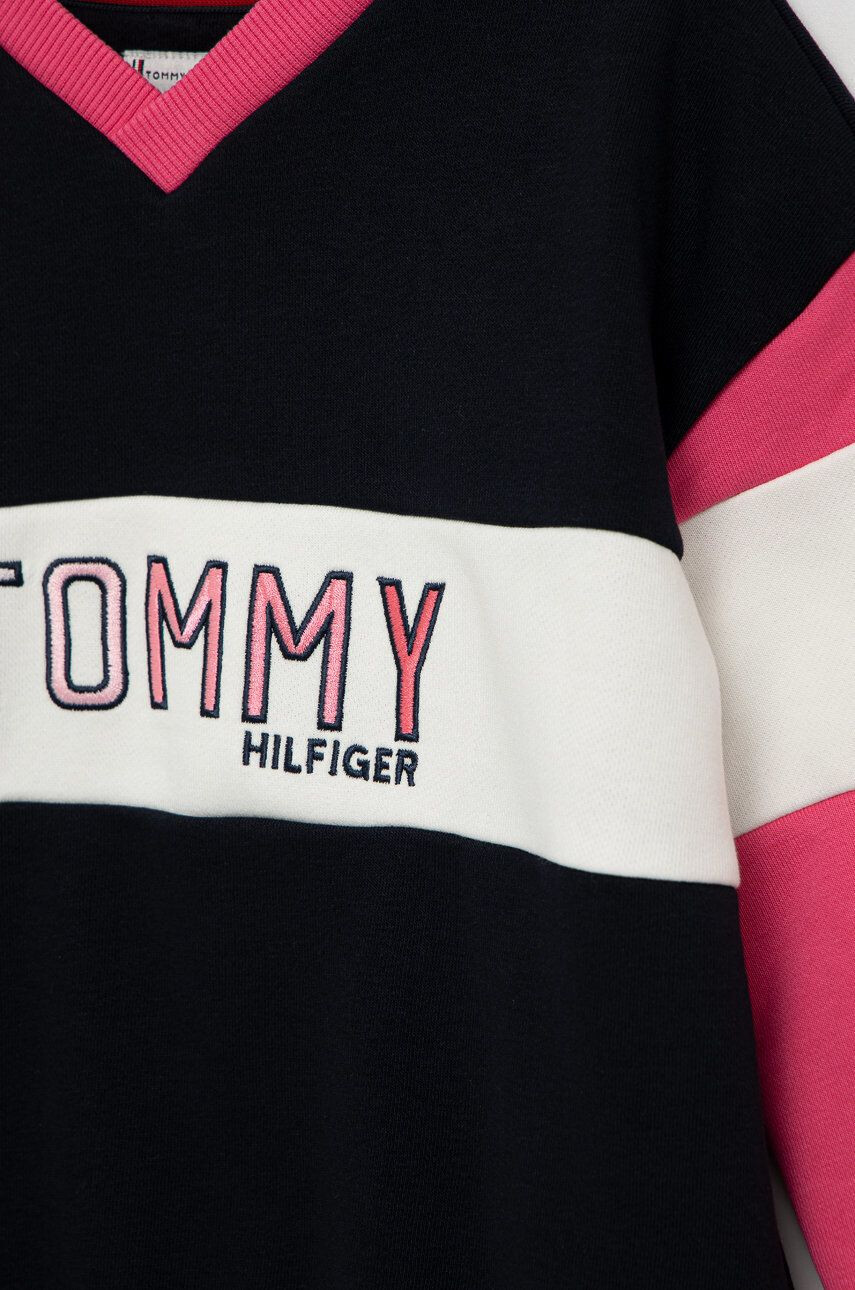 Tommy Hilfiger Детски суичър в тъмносиньо с апликация - Pepit.bg