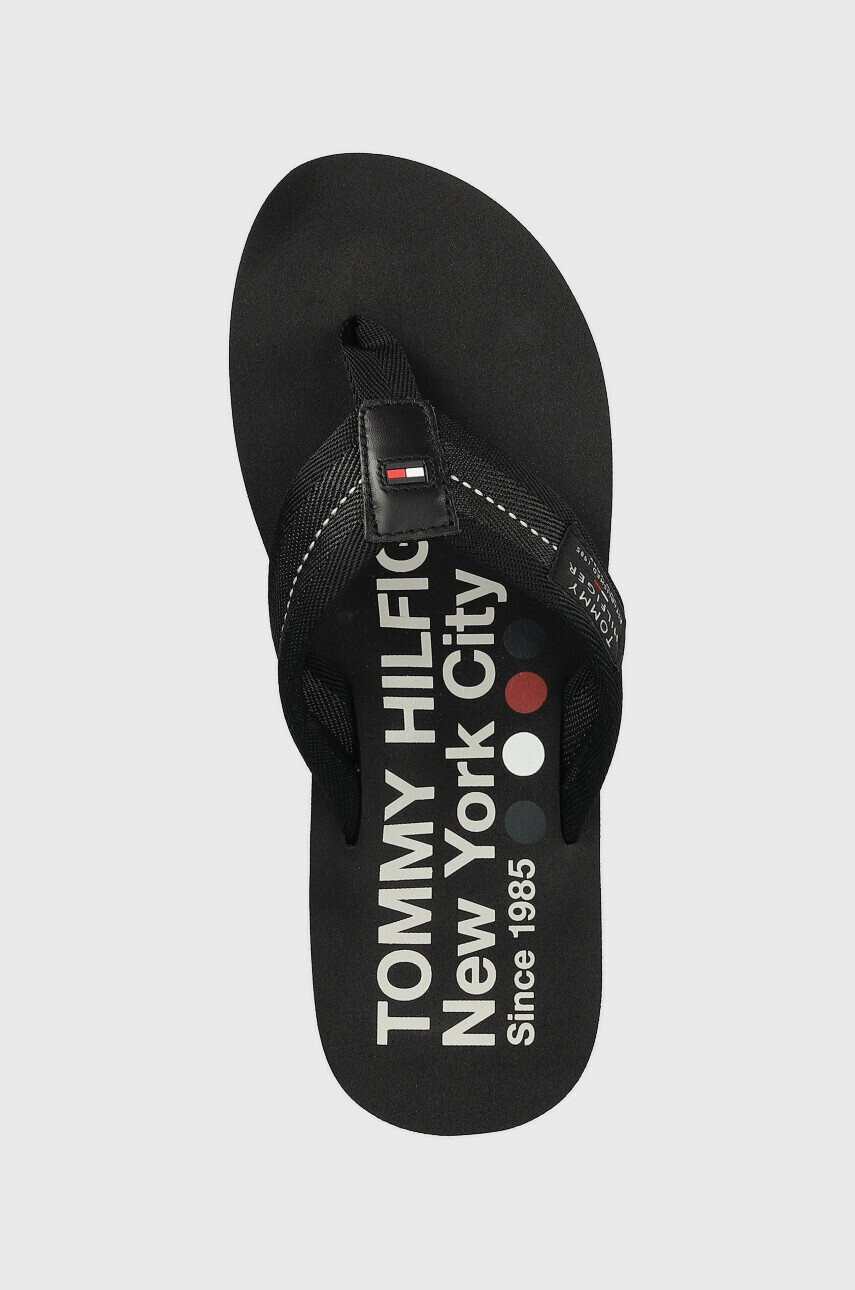 Tommy Hilfiger Джапанки FM0FM04410 HILFIGER PATCH BEACH SANDAL в черно - Pepit.bg