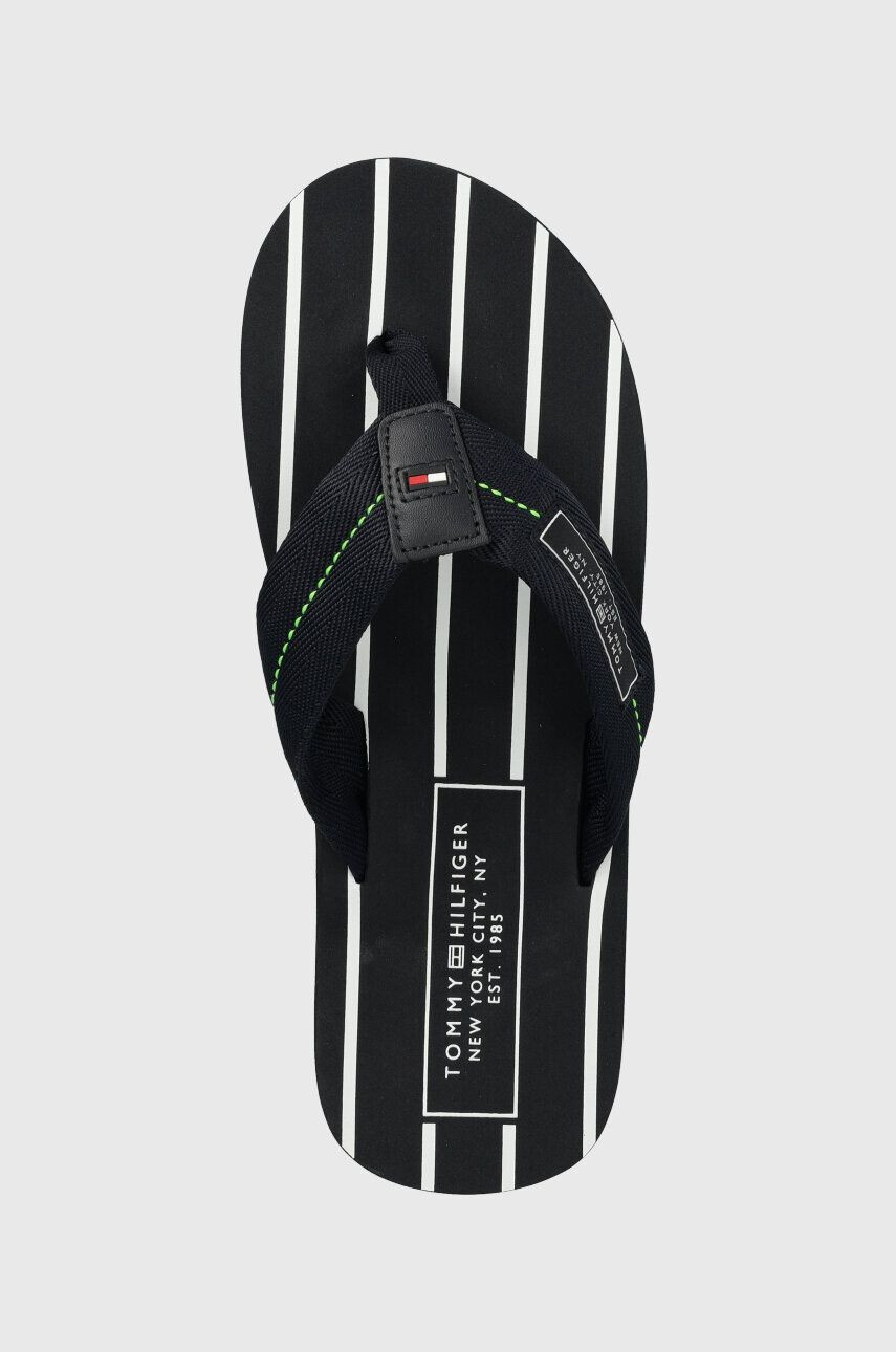 Tommy Hilfiger Джапанки PATCH HILFIGER BEACH SANDAL в тъмносиньо FM0FM04470 - Pepit.bg