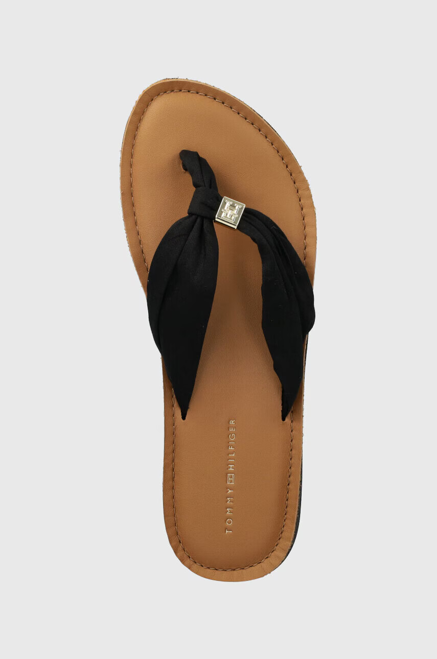 Tommy Hilfiger Джапанки TH ELEVATED BEACH SANDAL в черно с равна подметка FW0FW06985 - Pepit.bg